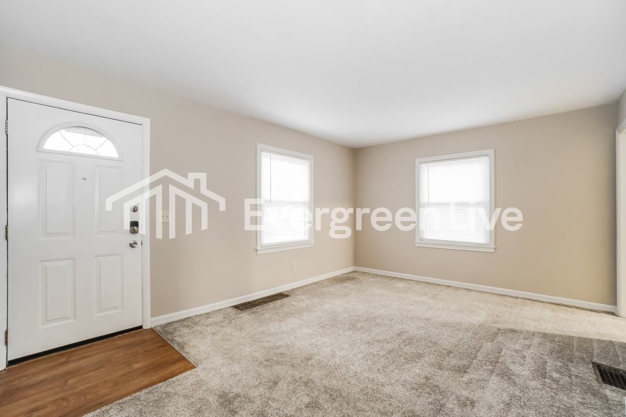 2789 Howey Rd - Photo 2 of 15