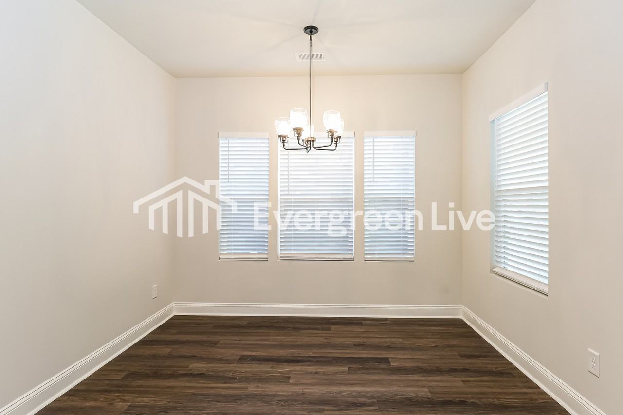 4036 Grommet Ct - Photo 5 of 15