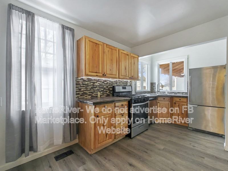 4223 N Madison St - Photo 6 of 22