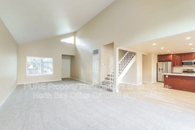 193 Presidential Cir - Photo 2 of 18