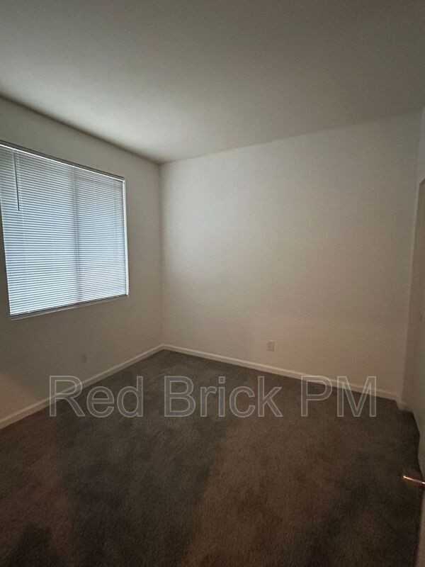 3577 Santiago Ave - Photo 6 of 8