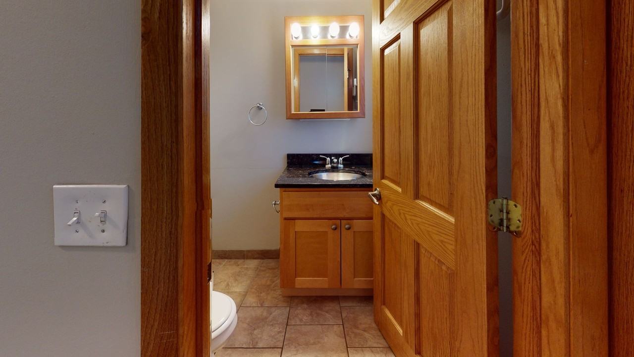 1203 Como Ave Se - Photo 7 of 11