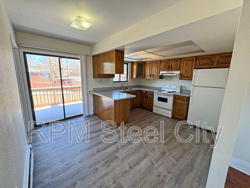 924 E 5th St #924 - Photo 6 of 15