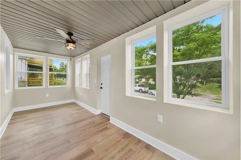 2332 Cooledge Ave - Photo 4 of 19