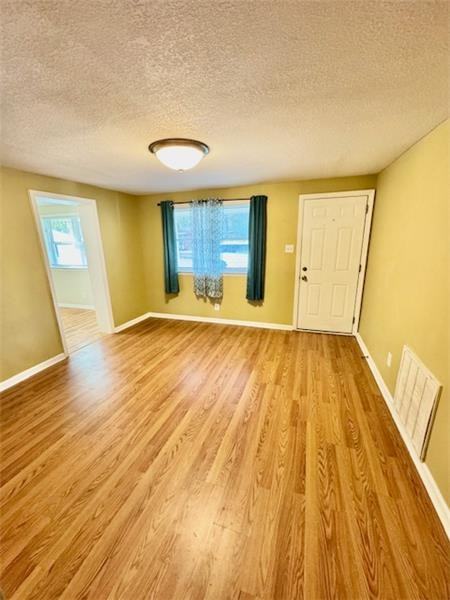 904 Sherman Ave - Photo 2 of 12