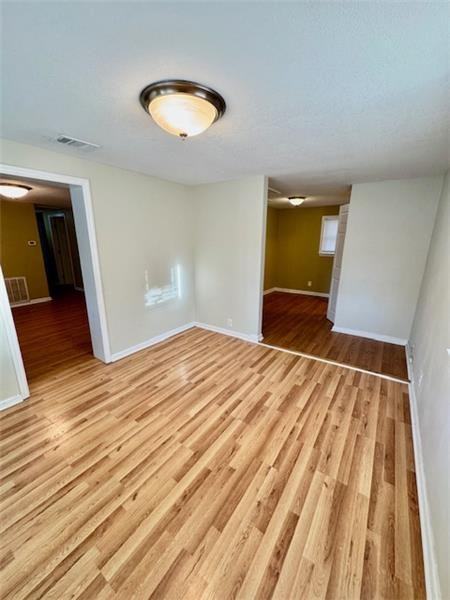 904 Sherman Ave - Photo 6 of 12