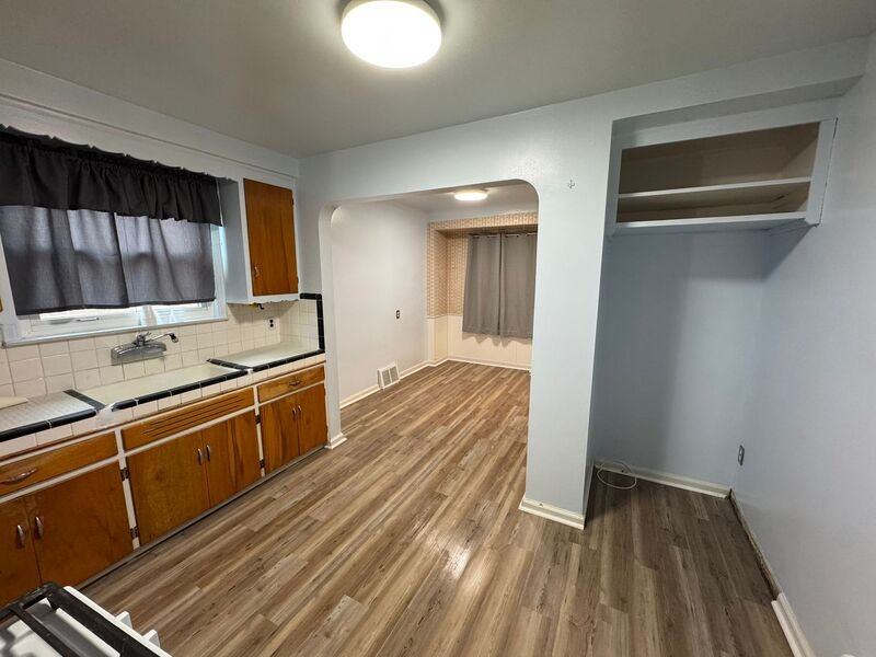 21029 Blackmar Ave - Photo 5 of 16