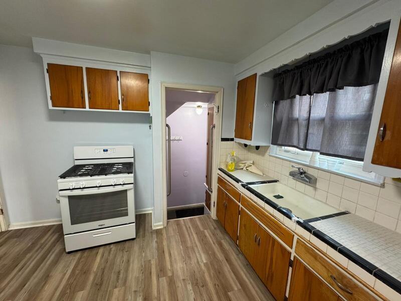 21029 Blackmar Ave - Photo 6 of 16