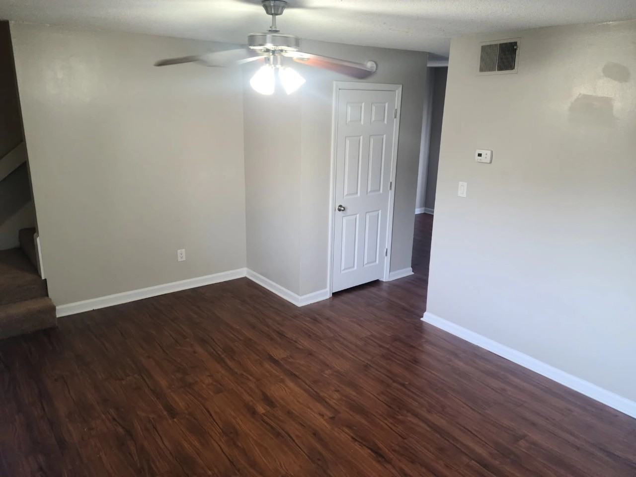 Charleston Square Townhomes - Photo 4 of 50