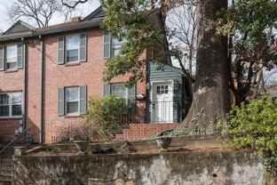 876 Argonne Ave Ne - Photo 1 of 1