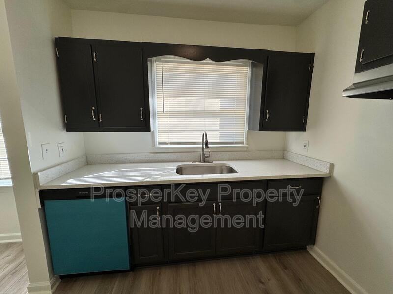 4211 Searcy St - Photo 7 of 25