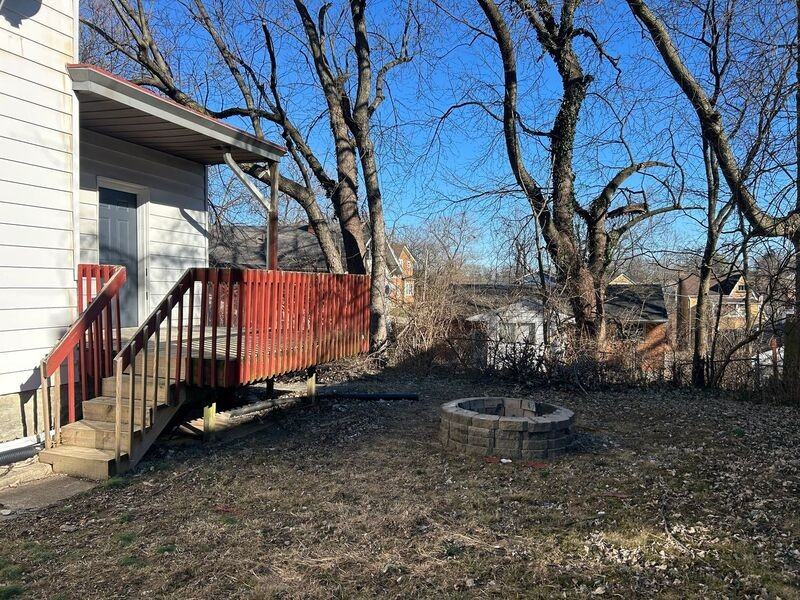 1324 Beech Ave - Photo 3 of 23