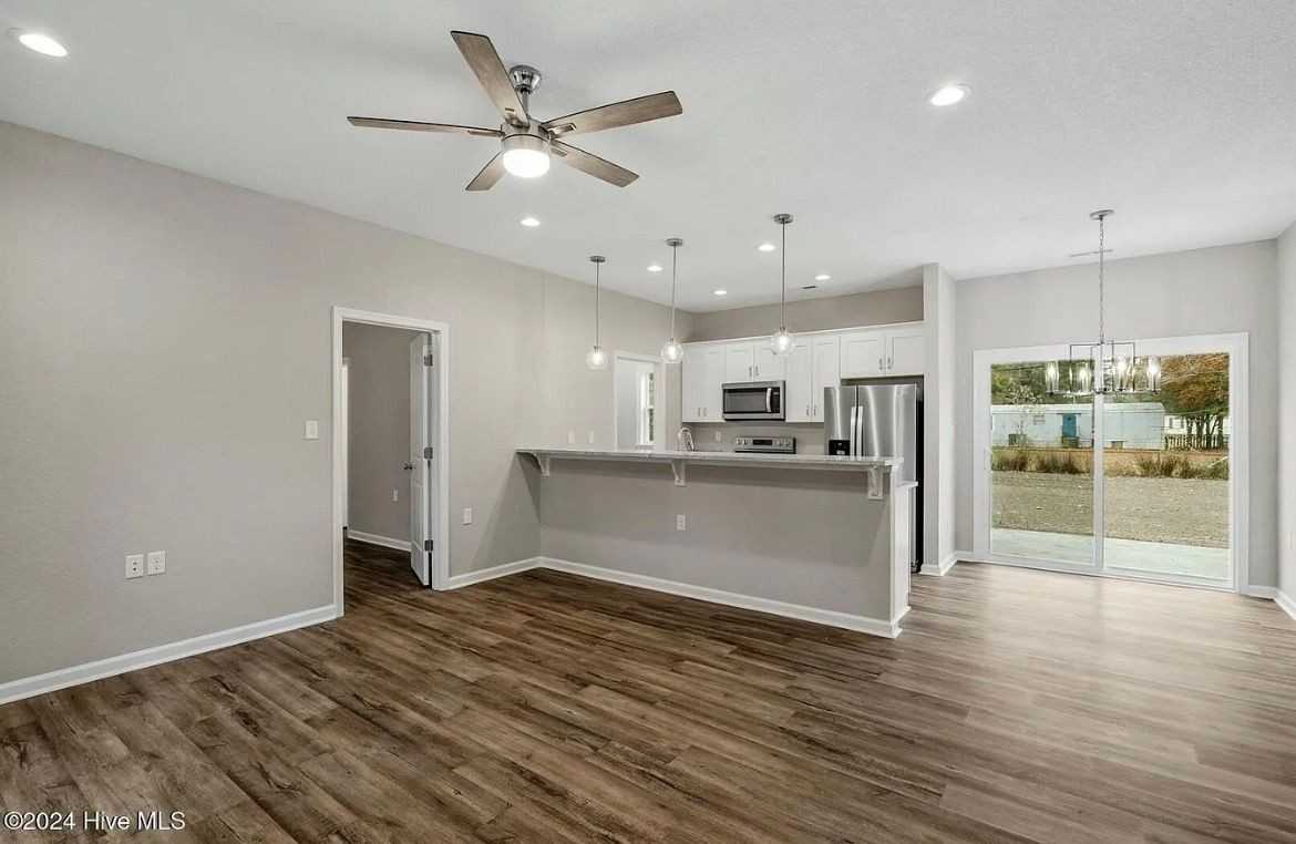 103 Halstead Dr - Photo 6 of 26