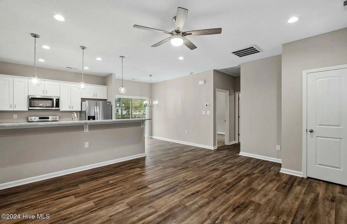 103 Halstead Dr - Photo 7 of 26