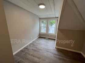 33 Center St - Photo 1 of 1