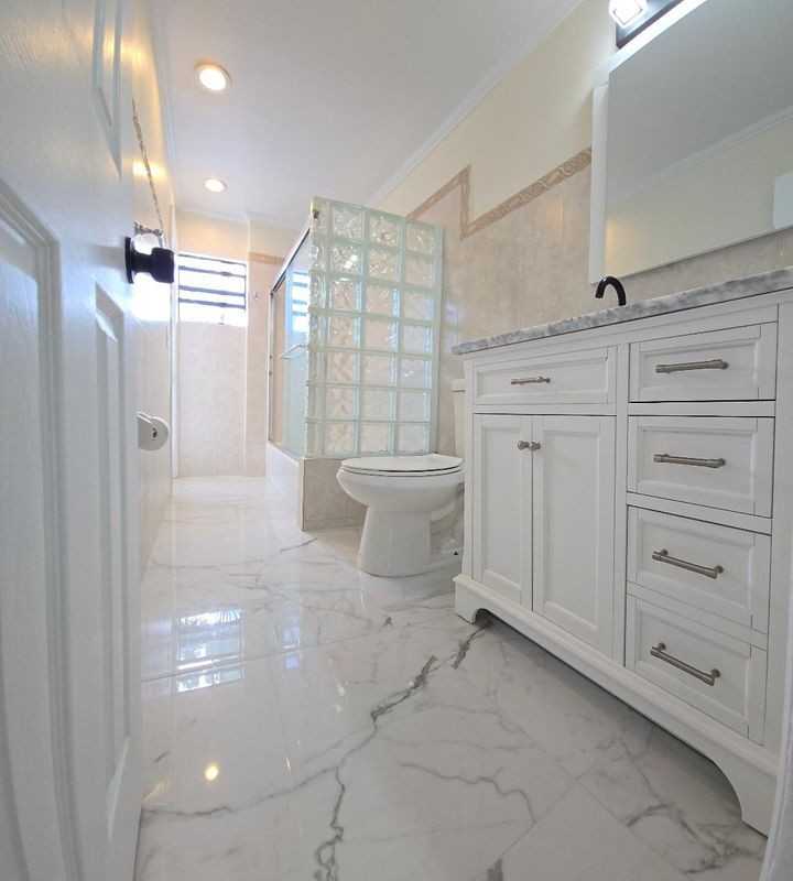 3909 Nw 17th Ter - Photo 2 of 4