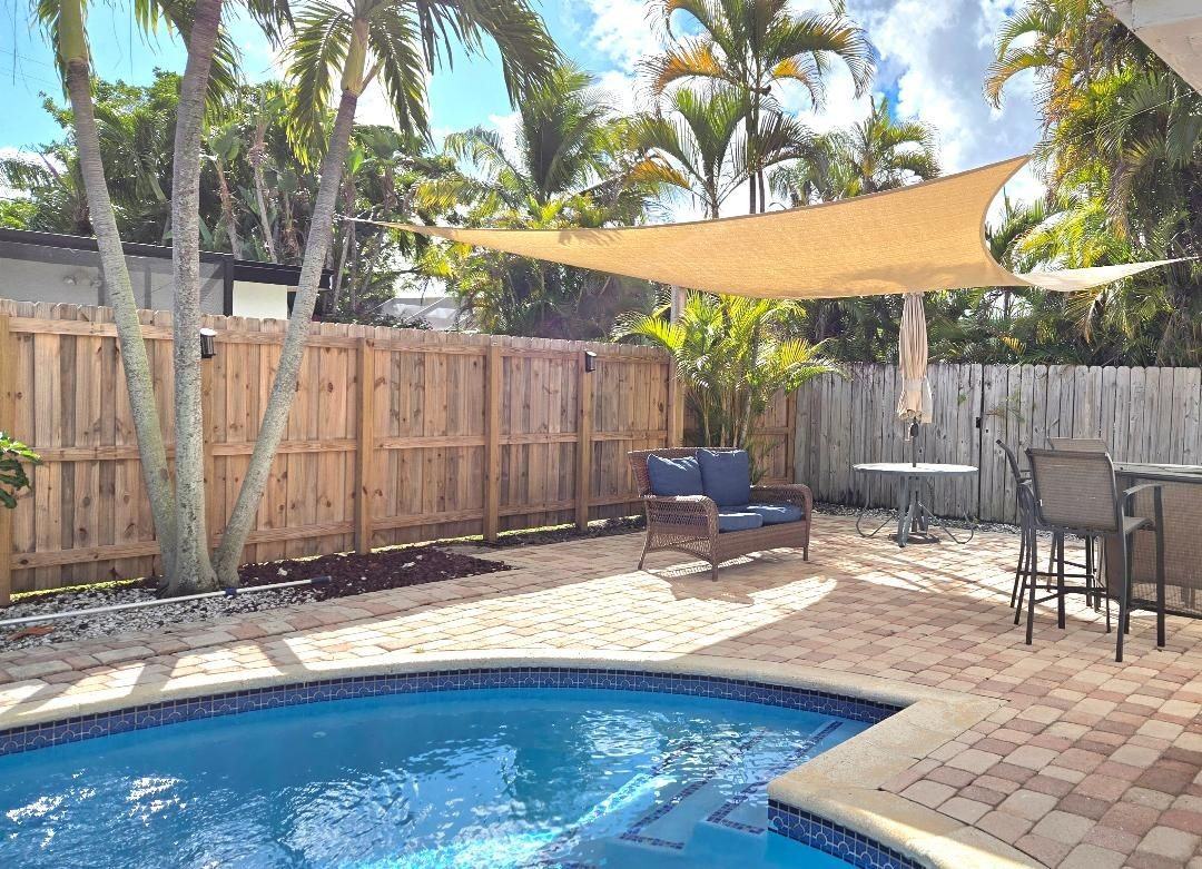 3909 Nw 17th Ter - Photo 4 of 4