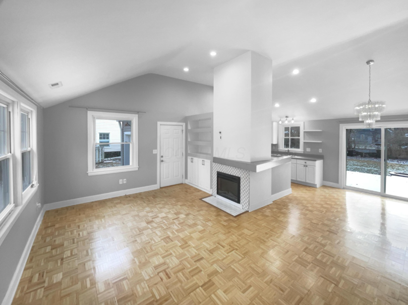 281 E Selby Blvd - Photo 2 of 15