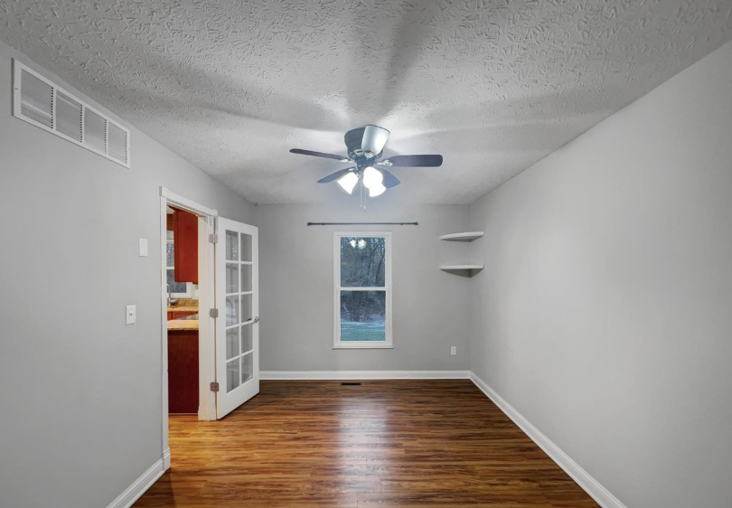 50 Bentbrook Ct - Photo 4 of 29