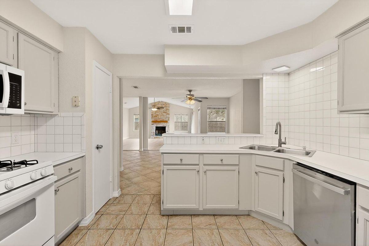 5300 Honey Dew Ter - Photo 7 of 42