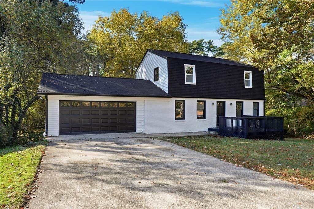 6917 Laurelwood Dr - Photo 3 of 25