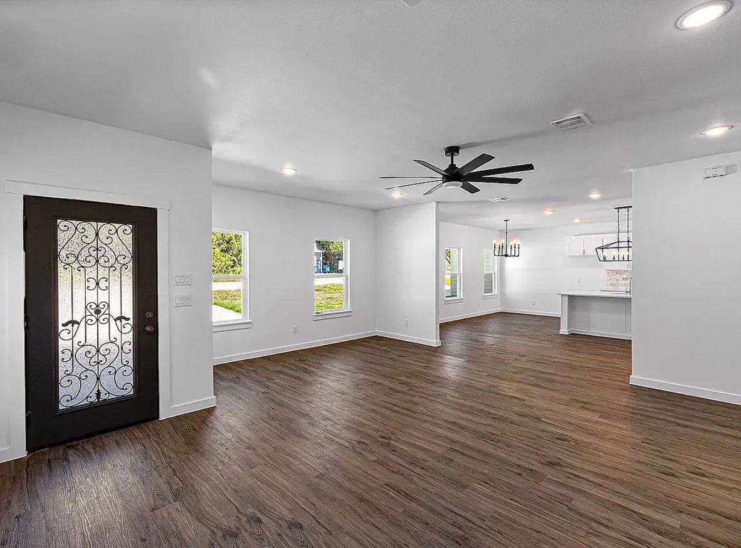 5708 Barkridge Dr - Photo 5 of 29