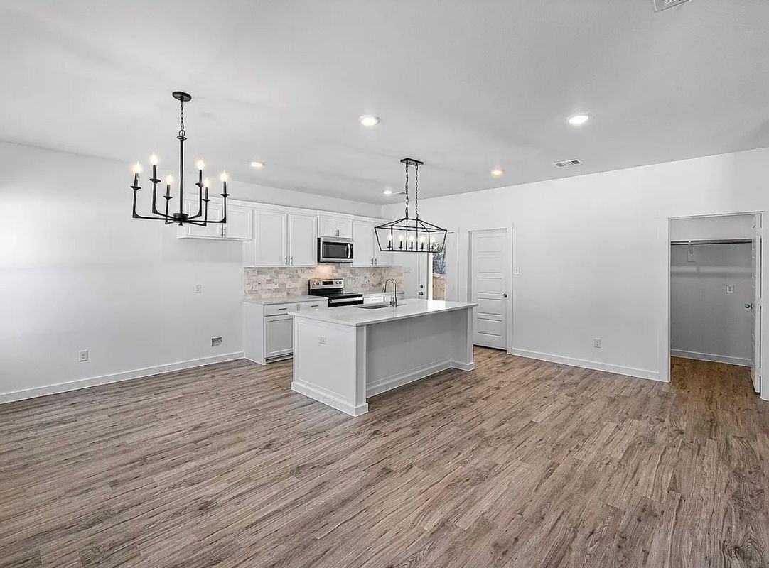 5708 Barkridge Dr - Photo 6 of 29