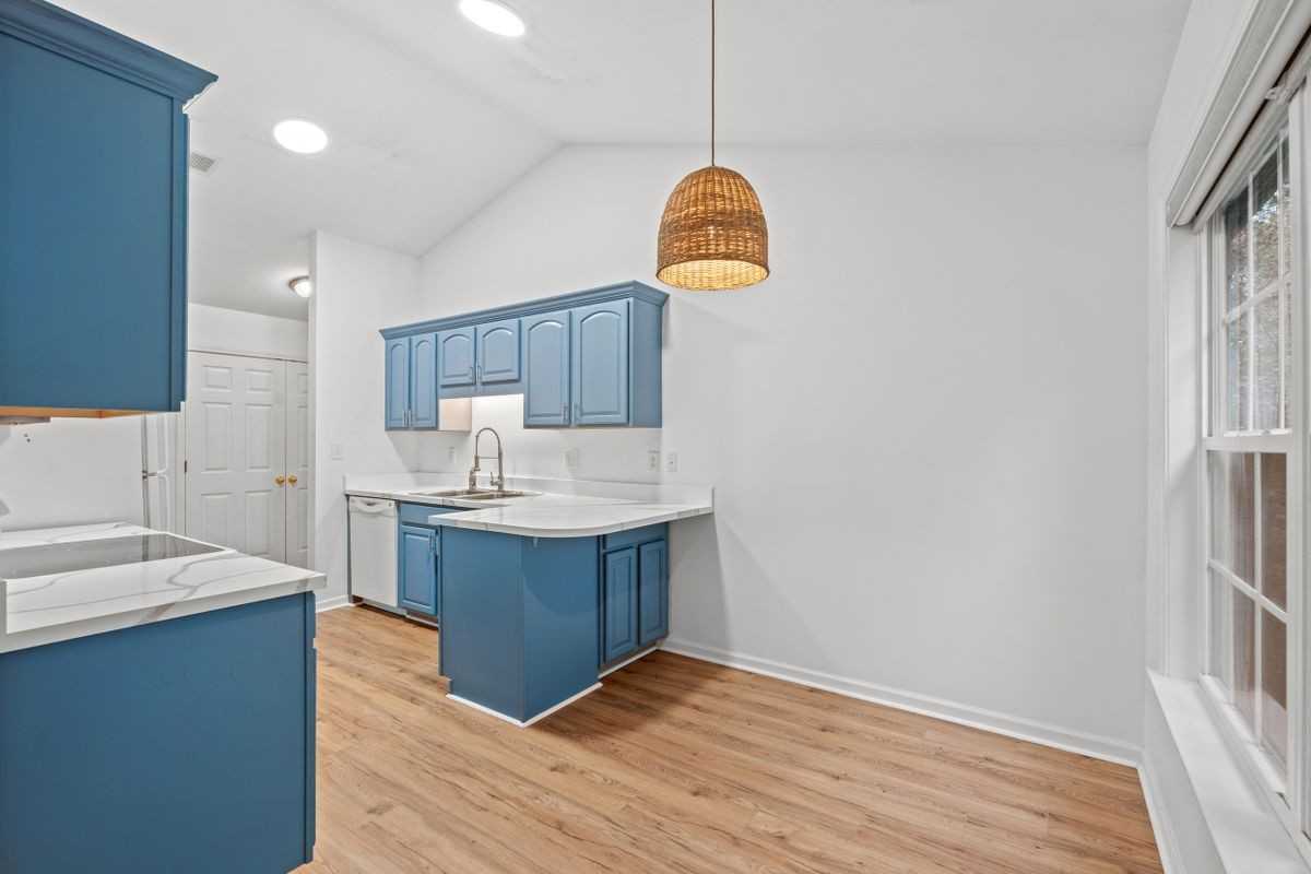 329 S Causeway Rd ##B - Photo 3 of 28