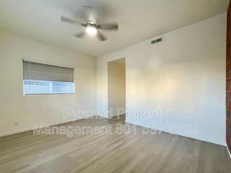 1433 Sw - Photo 7 of 12