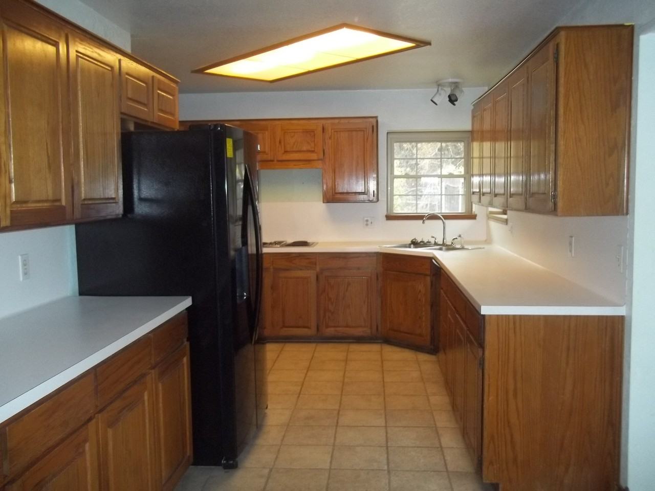 3250 Sikes Dr - Photo 3 of 19