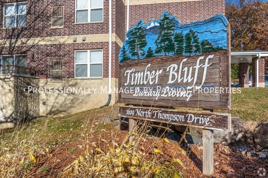 Timber Bluff - Photo 4 of 5