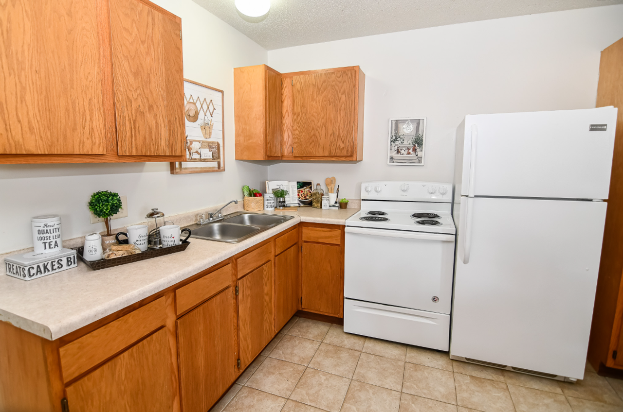 609 1st St S - Photo 3 of 16