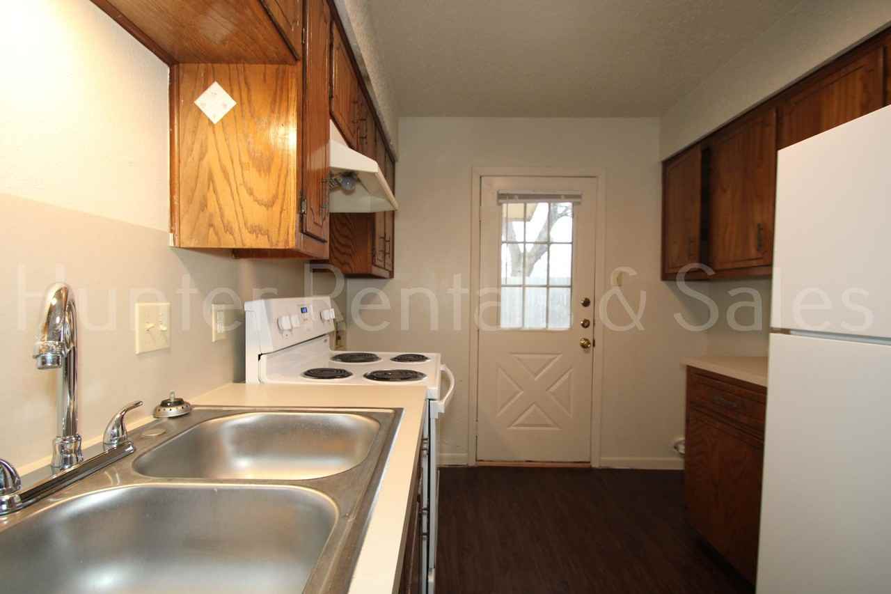 3802 Charolais Dr Apt D - Photo 6 of 20