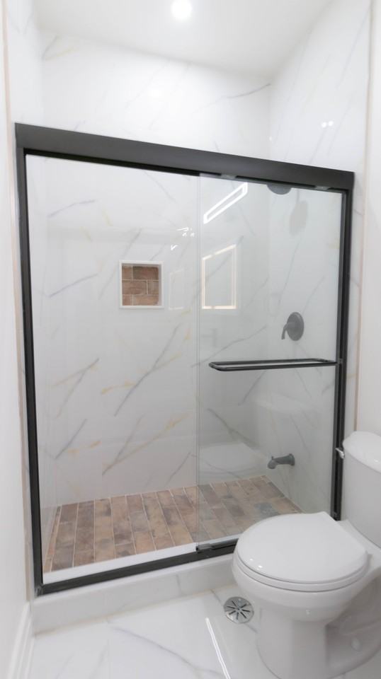 52 Charlton Ave W #6 - Photo 7 of 8