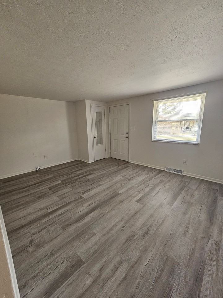 189 Park Avenue - Photo 5 of 6