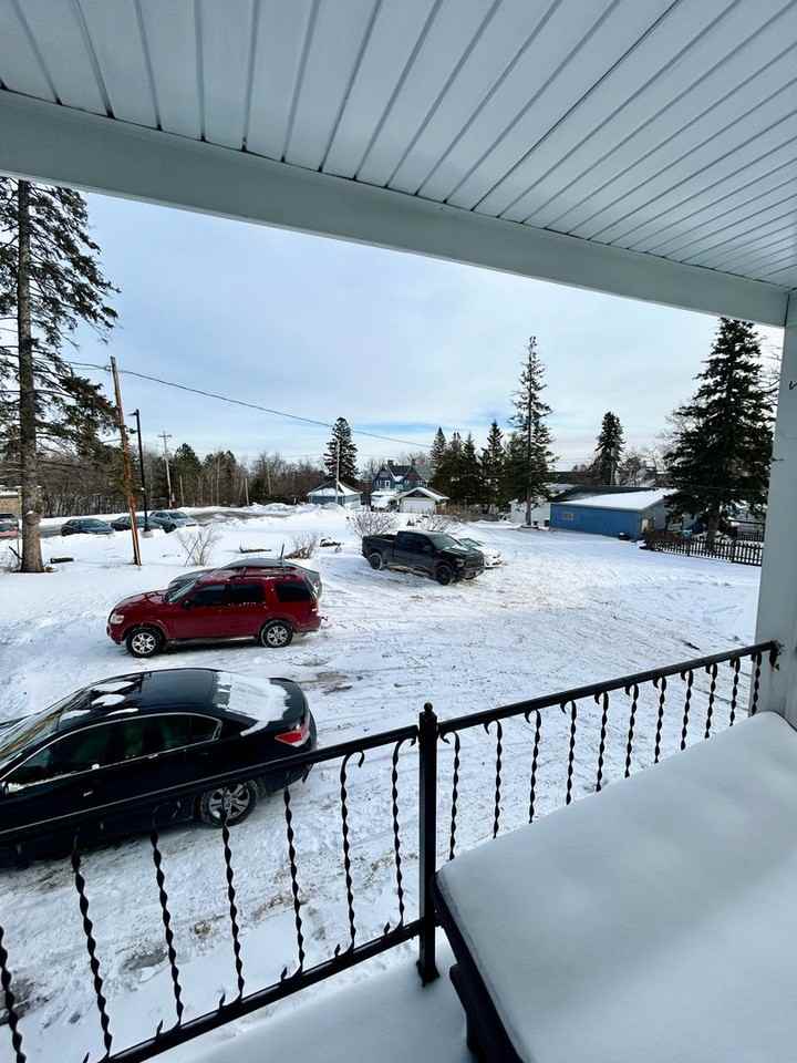 608 Woodland Ave - Photo 4 of 29