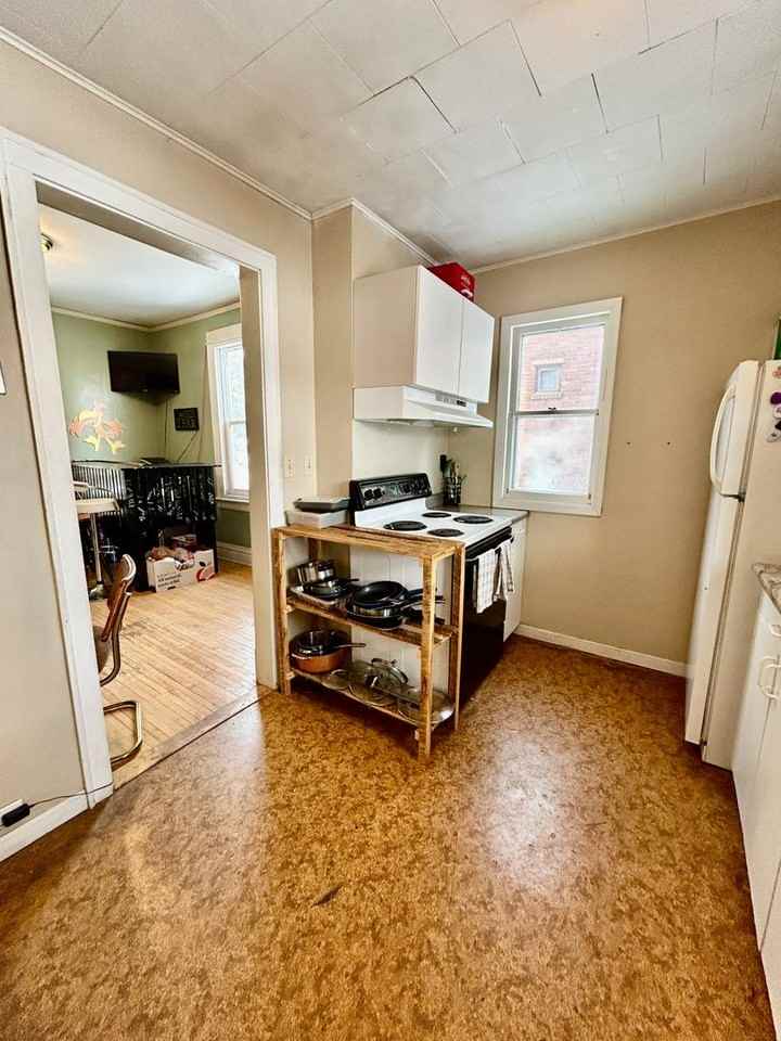 608 Woodland Ave - Photo 7 of 29