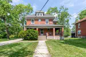 featured image of 1317 Paris Rd