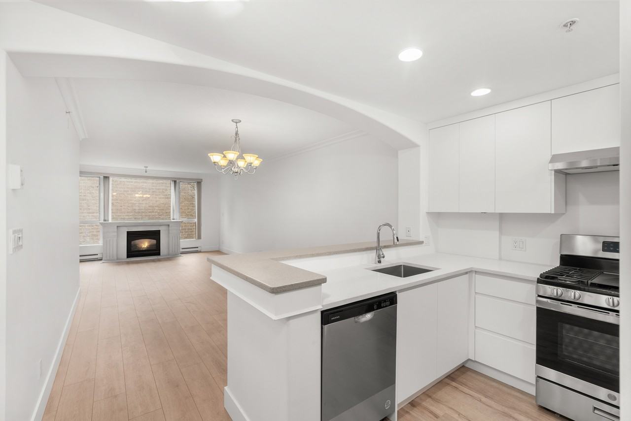 W 41st Ave & Oak St #210 - Photo 6 of 14