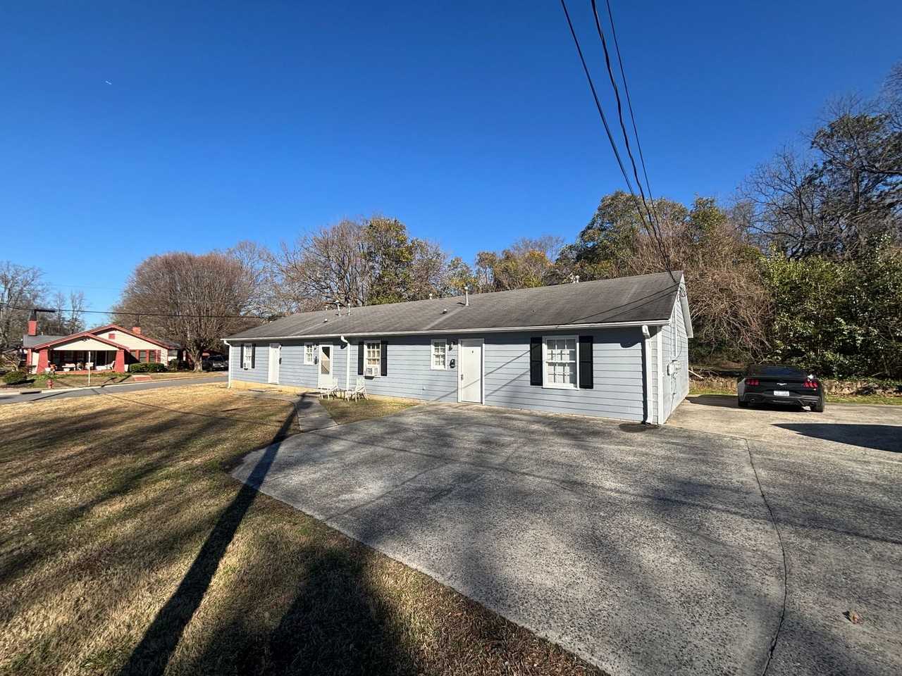 390 N King Street - Photo 7 of 12