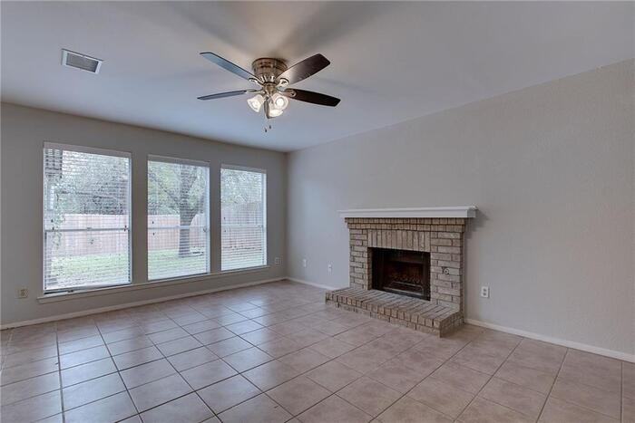 12216 Tyson Cv #B - Photo 5 of 27