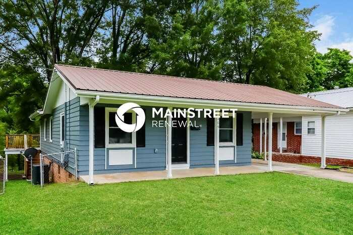 209 W 14th St - Photo 5 of 17