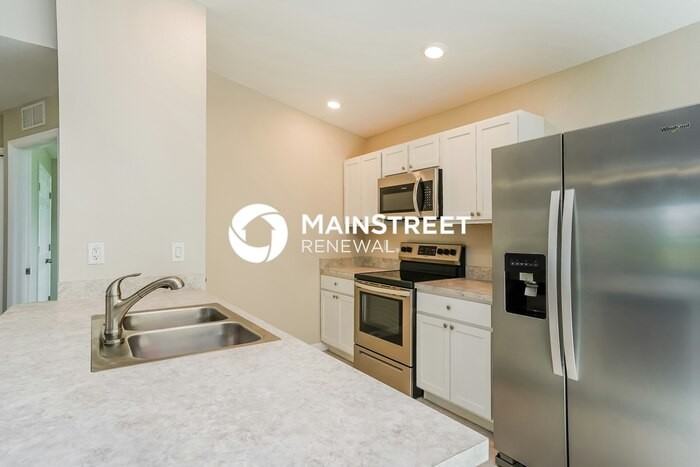 2141 Nw 18th Pl - Photo 7 of 16