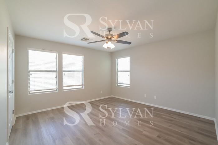 4936 N 108th Dr - Photo 6 of 15