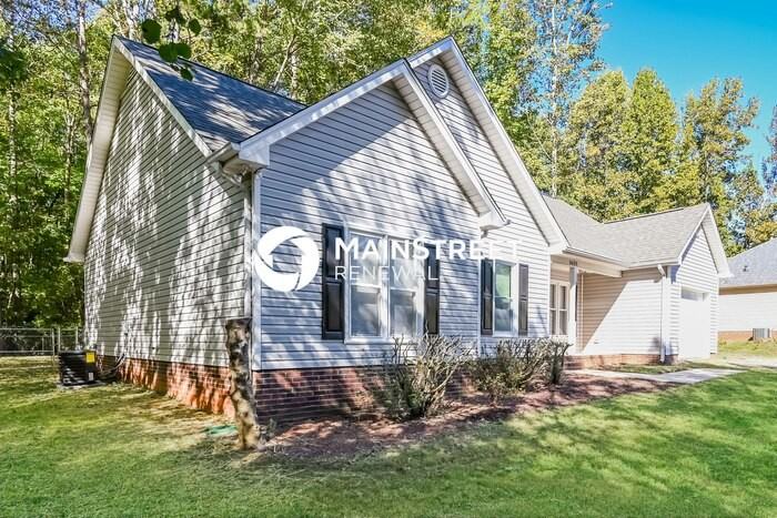 9409 Dogwood Ridge Dr - Photo 2 of 16