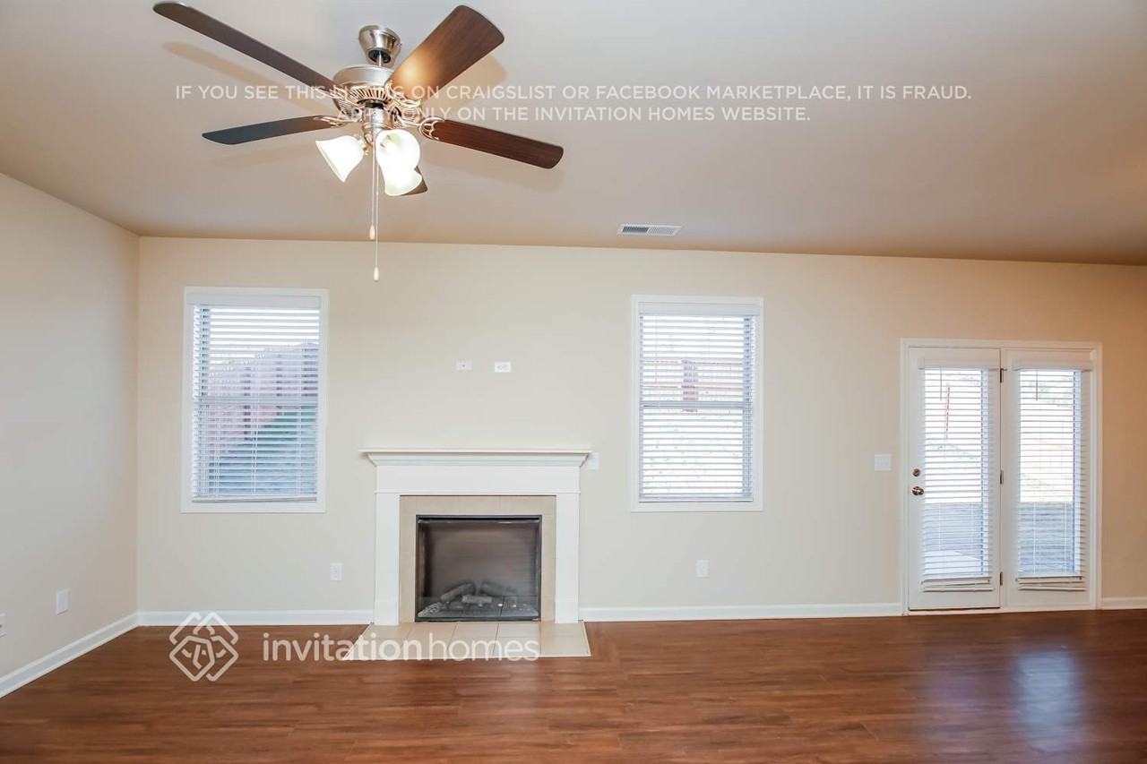 7369 Stone Bluff Dr - Photo 3 of 16