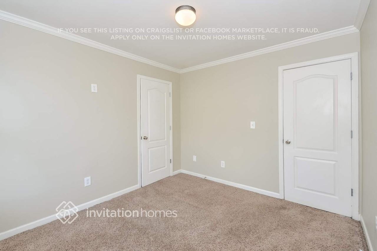 429 Simonton Oak Ln - Photo 6 of 12