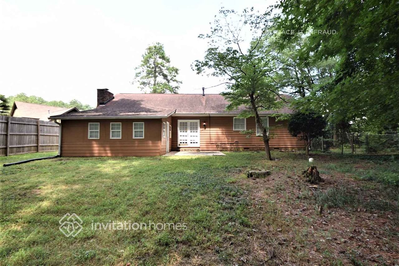 207 Rennes Ct - Photo 2 of 3