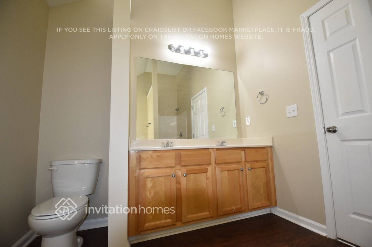 6942 Foxmoor Way - Photo 5 of 8