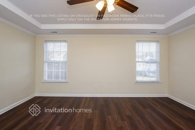 5004 Grist Mill Dr - Photo 4 of 14